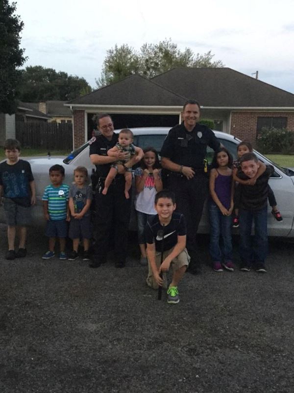 NNO 2015 - Ridge Drive - Officer Danielle Turner and JJ Houlton