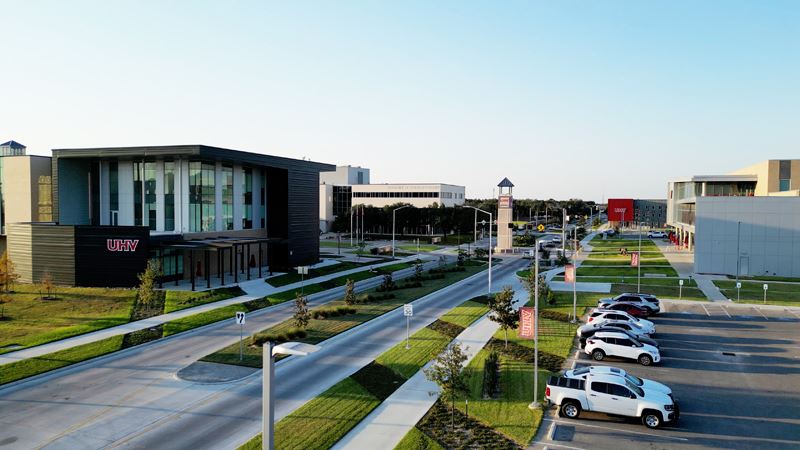 Aerial view of UHV campus Ben Wilson corridor in the late afternoon
